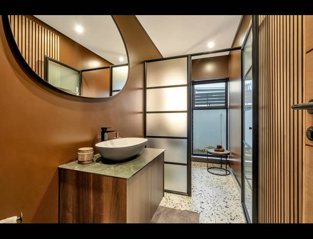 4 BEDROOM HOUSE FOR SALE IN HELDERFONTEIN ESTATE